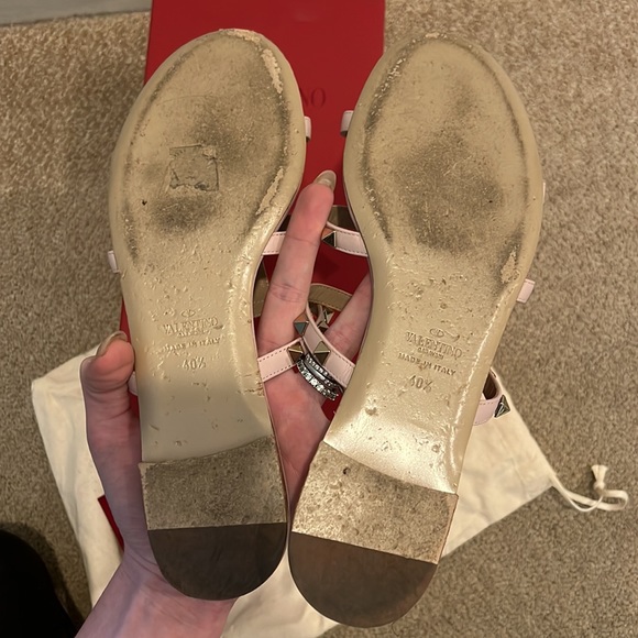 ROSE PINK VALENTINO ROCKSTUD SLIDES 💖 - Picture 3 of 5